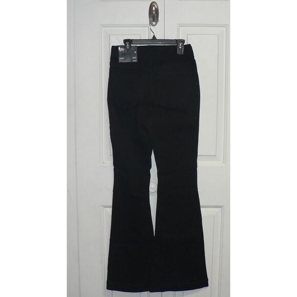 I.N.C International Concepts High Rise Flare Pull On Jeans in Black Size 4 $70 - Picture 6 of 7